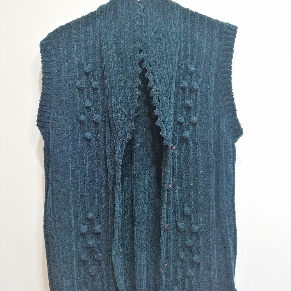 Vintage button down textured knit cardigan vest